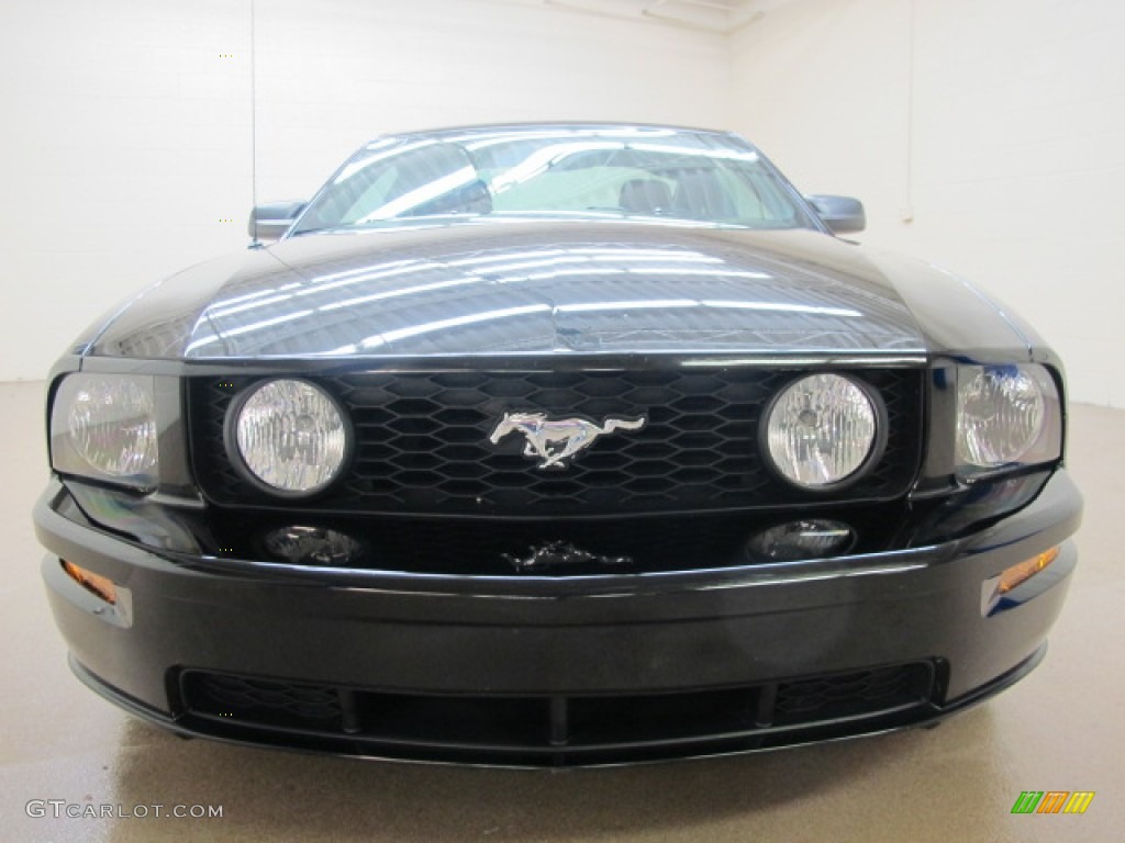 2005 Mustang GT Premium Coupe - Black / Red Leather photo #3