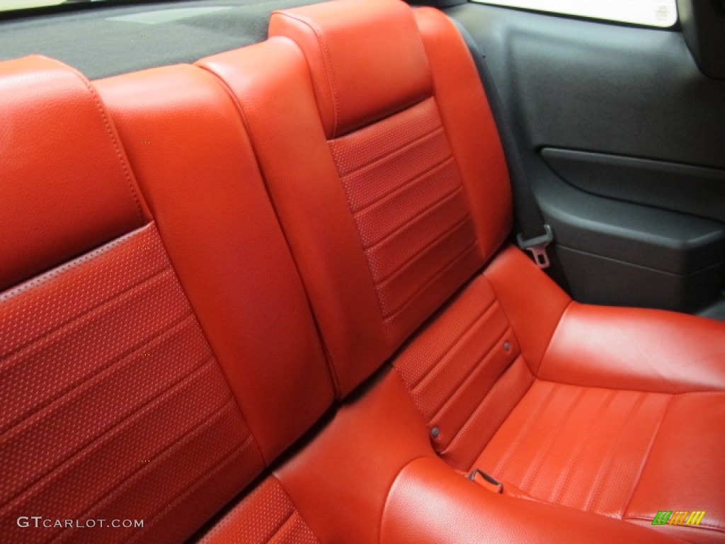 2005 Mustang GT Premium Coupe - Black / Red Leather photo #21