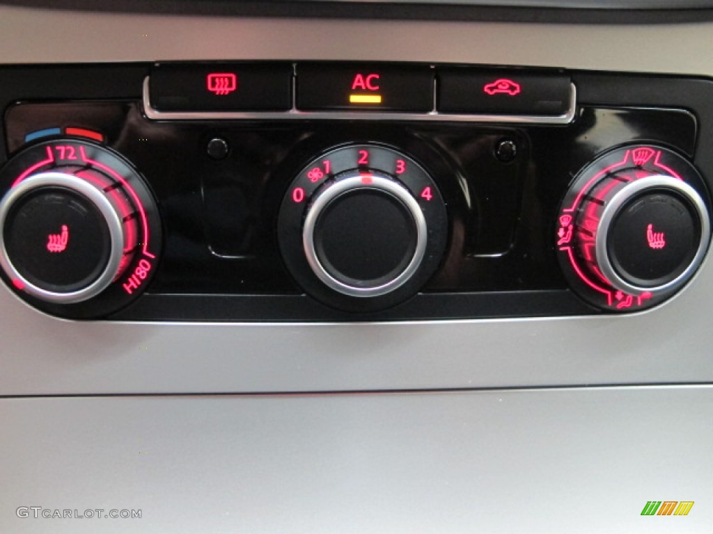2010 Volkswagen CC Sport Controls Photo #57248168