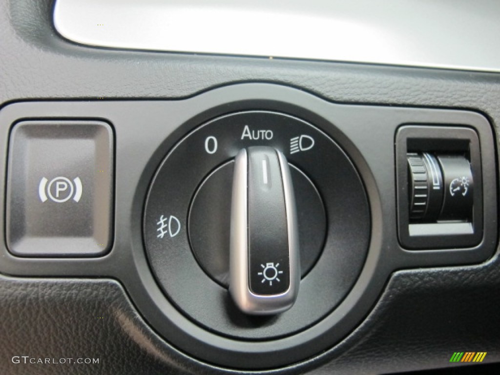 2010 Volkswagen CC Sport Controls Photo #57248219