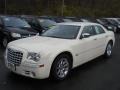 Cool Vanilla - 300 C HEMI Photo No. 1
