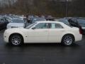 Cool Vanilla - 300 C HEMI Photo No. 13