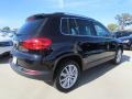 Deep Black Metallic - Tiguan SE Photo No. 2