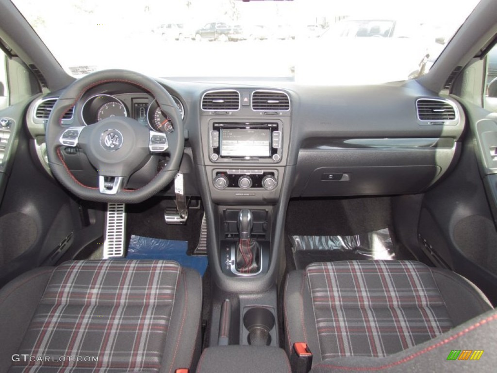 2012 Volkswagen GTI 4 Door Interlagos Plaid Cloth Dashboard Photo #57251249