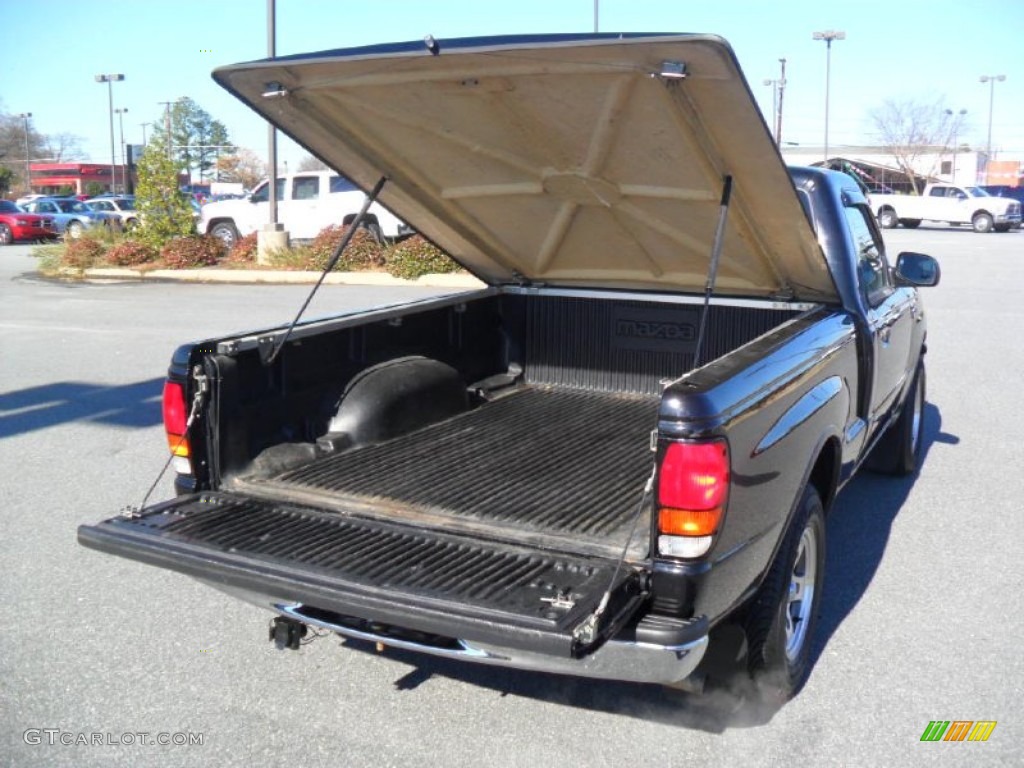 2000 B-Series Truck B3000 SE Regular Cab - Black / Gray photo #13