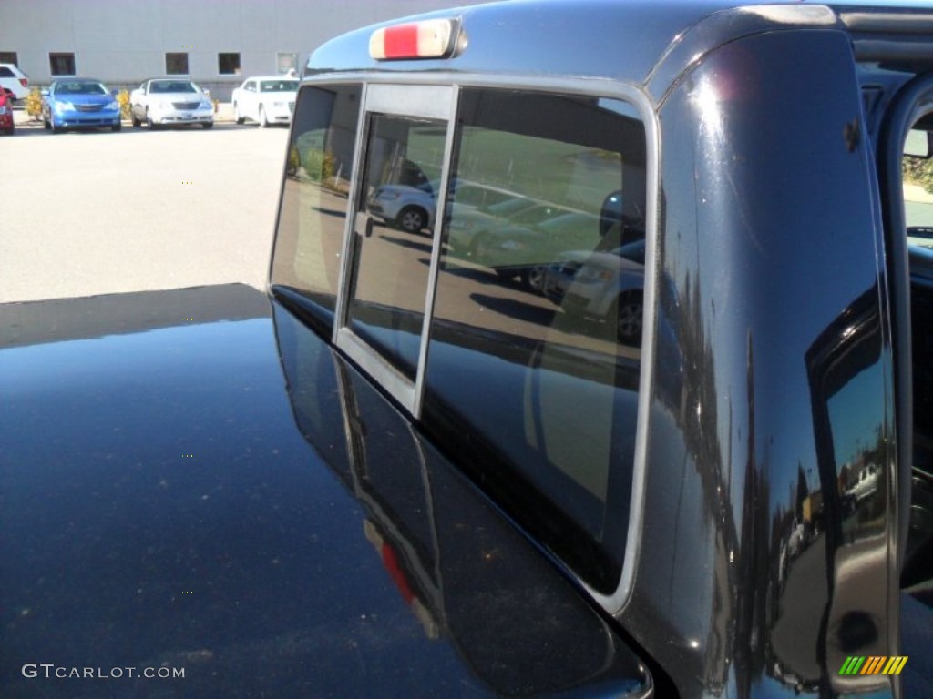 2000 B-Series Truck B3000 SE Regular Cab - Black / Gray photo #16