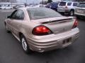 2001 Champagne Beige Metallic Pontiac Grand Am SE Sedan  photo #6