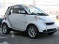 Crystal White - fortwo passion cabriolet Photo No. 3