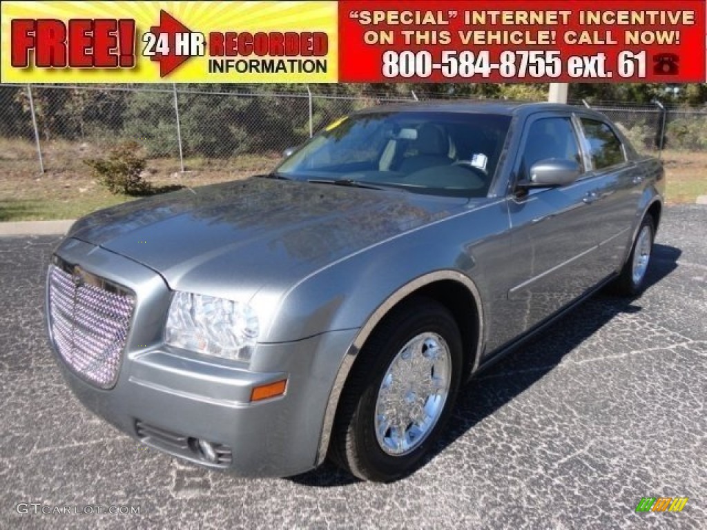 2006 300 Touring - Magnesium Pearlcoat / Dark Slate Gray/Light Slate Gray photo #1