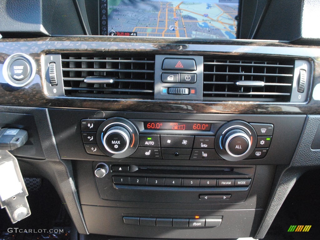 2011 BMW M3 Sedan Controls Photo #57262784