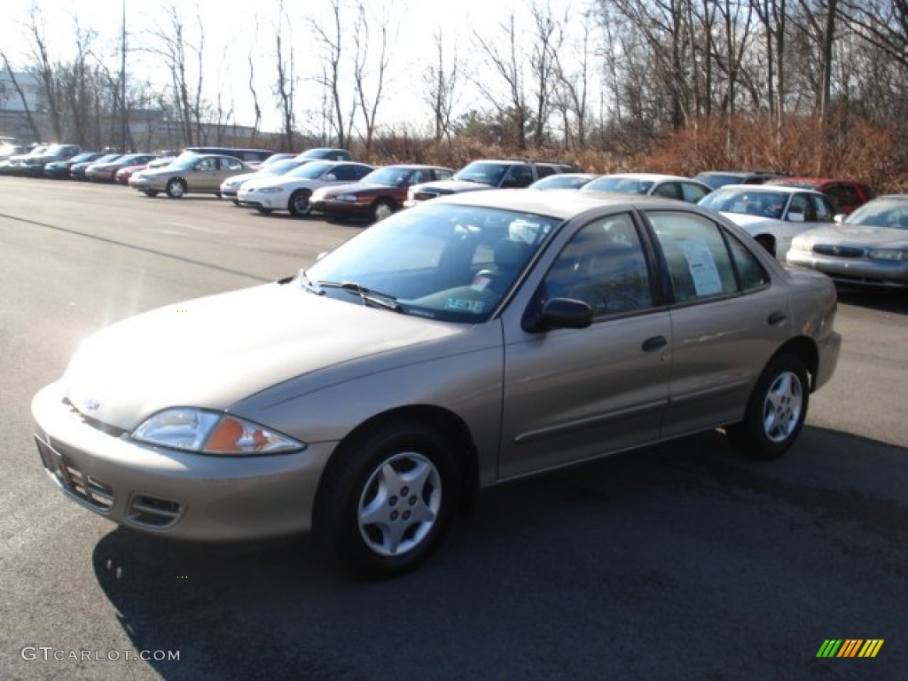 2002 Cavalier Sedan - Mayan Gold Metallic / Neutral photo #3