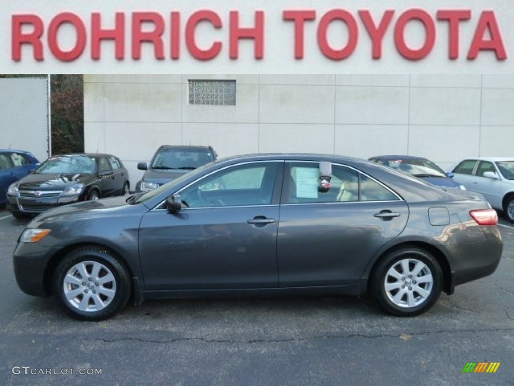 2007 Camry XLE - Magnetic Gray Metallic / Ash photo #1