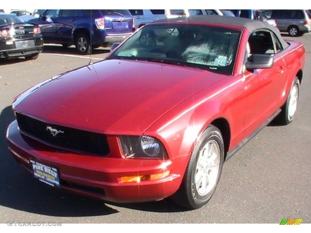 2007 Mustang V6 Deluxe Convertible - Torch Red / Light Graphite photo #1