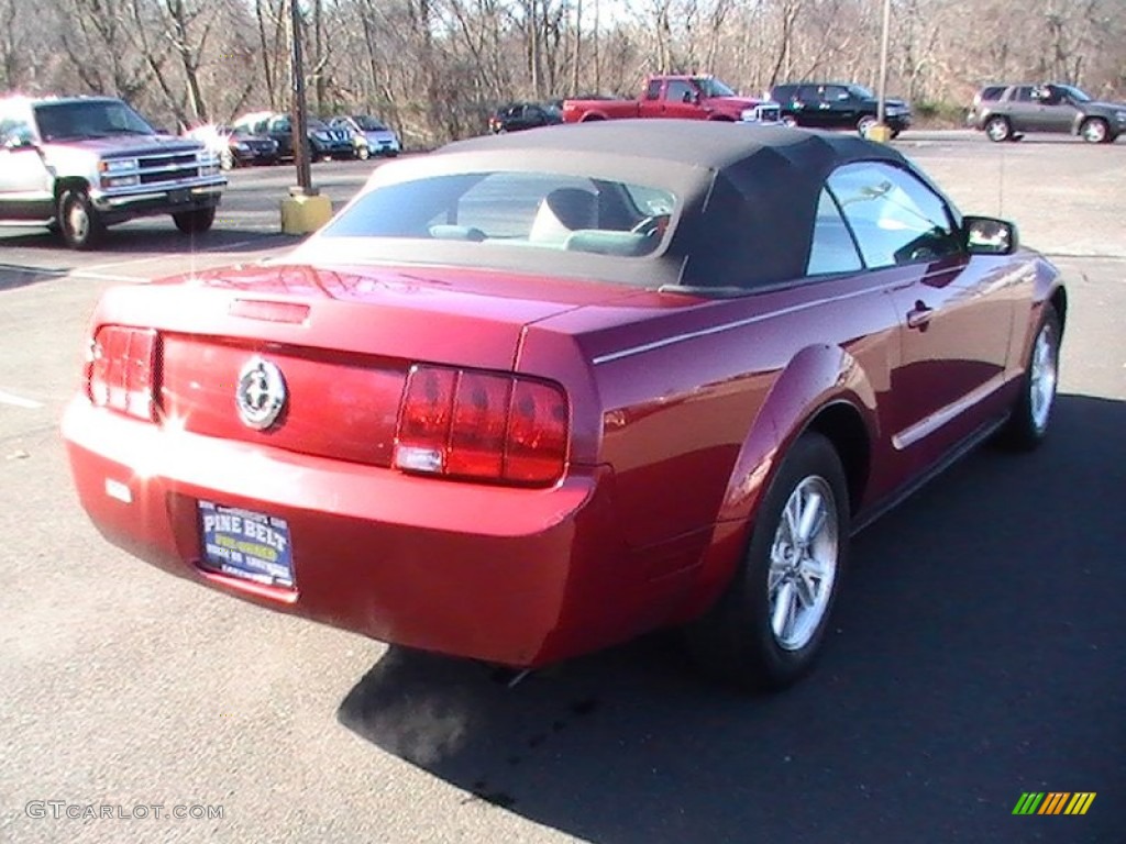 2007 Mustang V6 Deluxe Convertible - Torch Red / Light Graphite photo #4