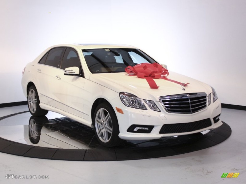 2010 E 550 Sedan - Arctic White / Almond Beige photo #2