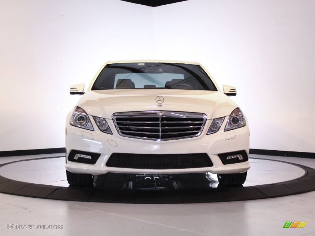 2010 E 550 Sedan - Arctic White / Almond Beige photo #4