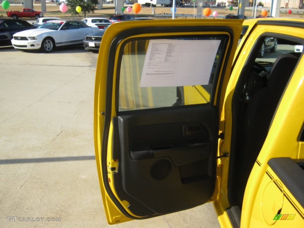 2007 Colorado LT Crew Cab - Yellow / Very Dark Pewter photo #16