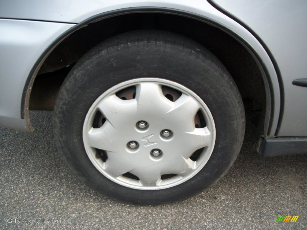 2000 Honda Accord LX Sedan Wheel Photo #57281280