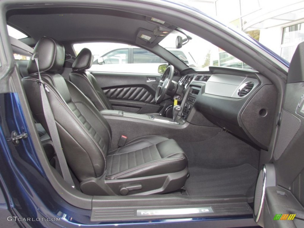 Charcoal Black Interior 2010 Ford Mustang GT Premium Coupe Photo #57284432