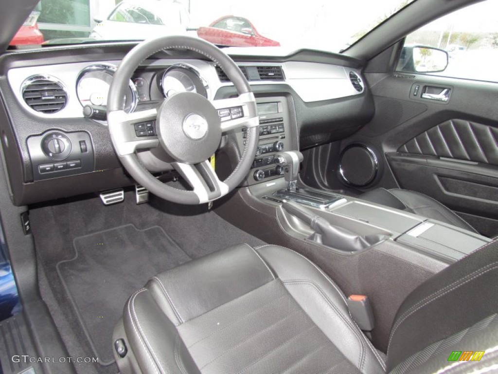 Charcoal Black Interior 2010 Ford Mustang GT Premium Coupe Photo #57284472