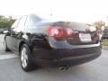 Black Uni - Jetta SE Sedan Photo No. 6