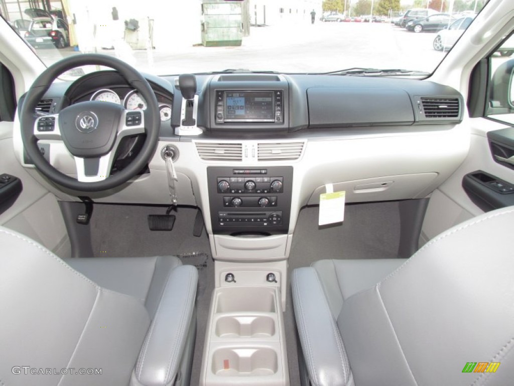 2012 Volkswagen Routan SE Aero Gray Dashboard Photo #57285847