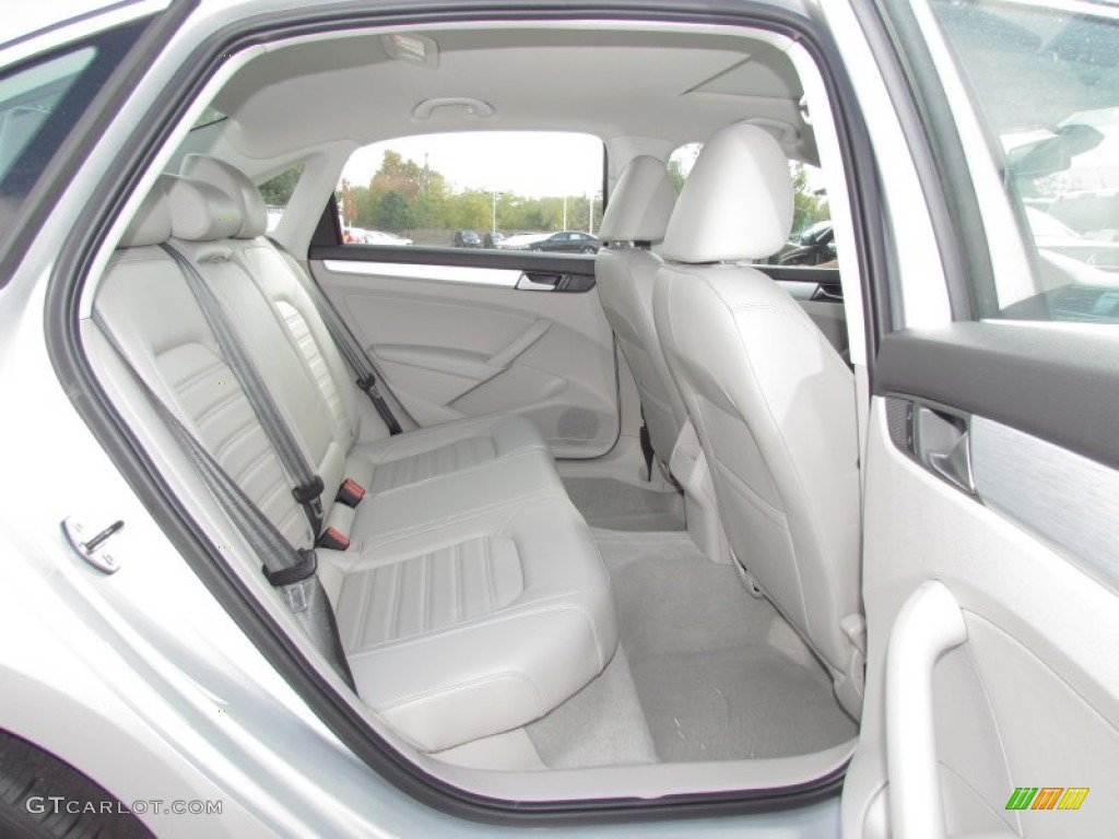 Moonrock Gray Interior 2012 Volkswagen Passat V6 SE Photo #57285939