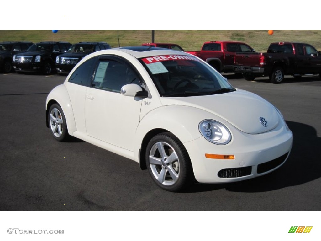 2008 Volkswagen New Beetle Triple White Coupe Exterior Photos