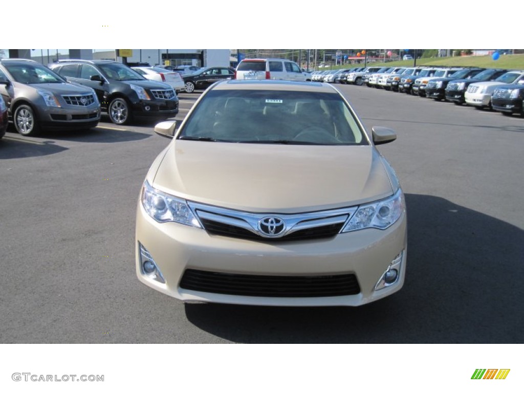 2012 Camry XLE V6 - Sandy Beach Metallic / Ivory photo #8