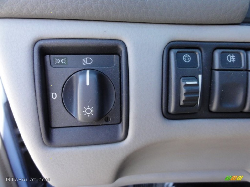 2004 Volvo C70 High Pressure Turbo Controls Photo #57294303