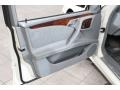 Alabaster White - E 320 4Matic Sedan Photo No. 16
