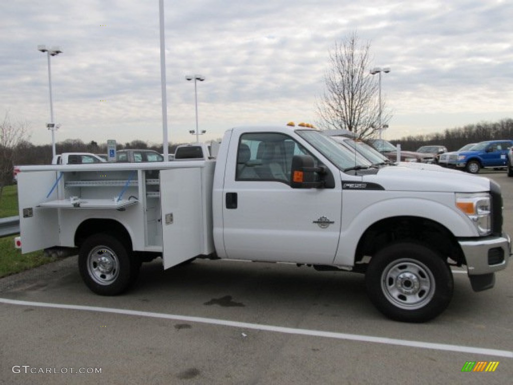 Oxford White 2011 Ford F350 Super Duty XL Regular Cab 4x4 Chassis Commercial Exterior Photo #57298131