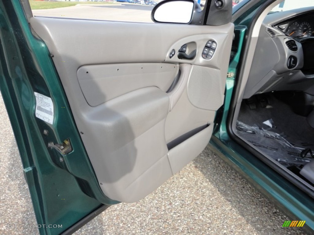 2000 Focus ZTS Sedan - Rainforest Green Metallic / Medium Graphite photo #21