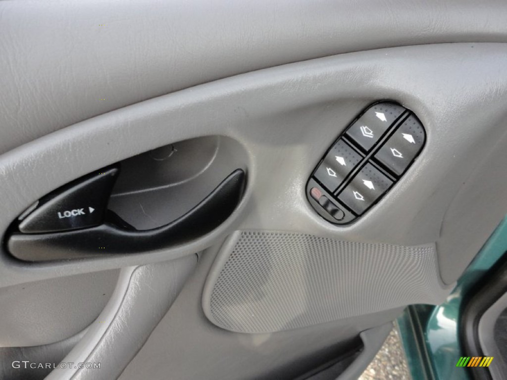 2000 Focus ZTS Sedan - Rainforest Green Metallic / Medium Graphite photo #22
