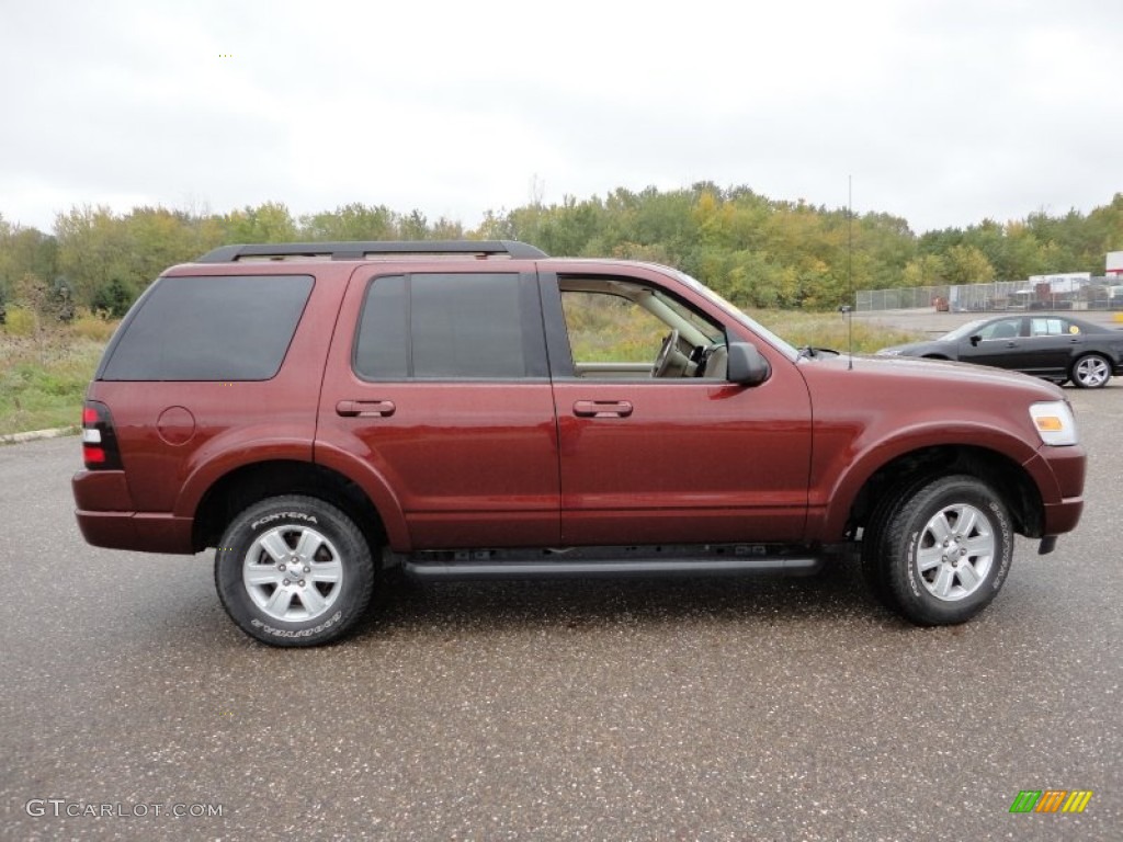 2010 Explorer XLT 4x4 - Dark Copper Metallic / Camel photo #16