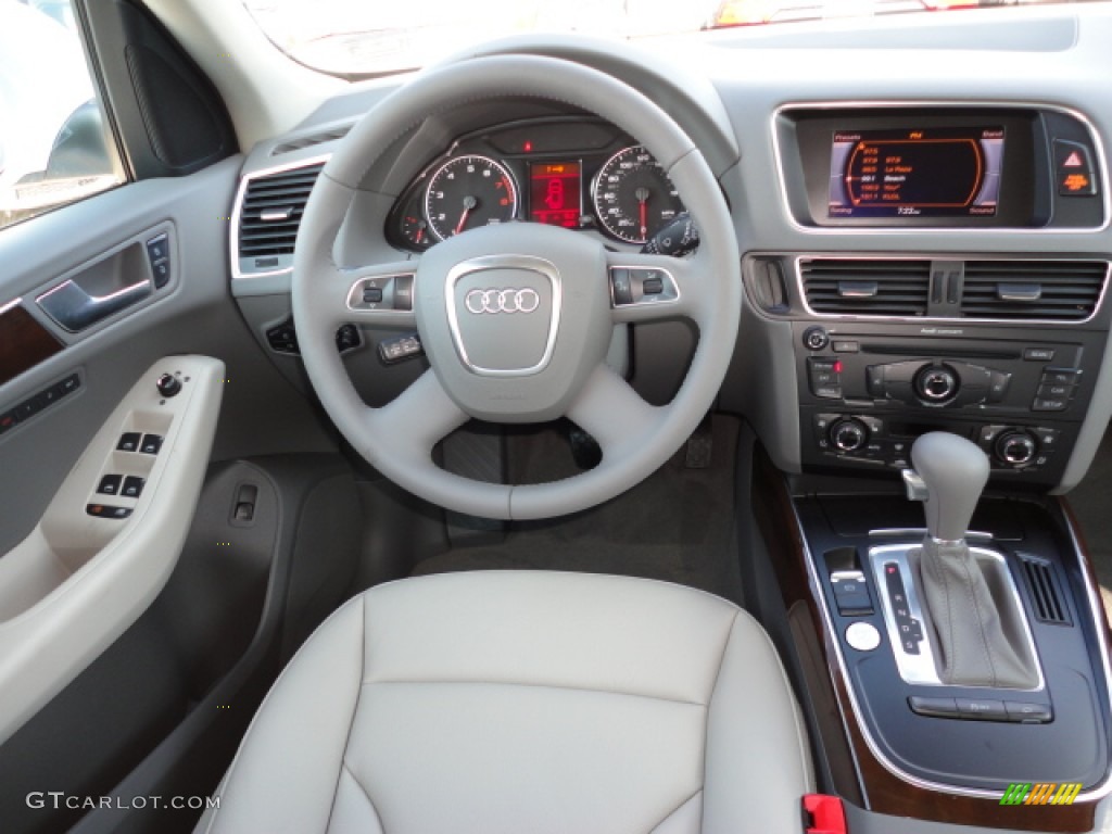 2012 Audi Q5 2.0 TFSI quattro Light Gray Dashboard Photo #57304611