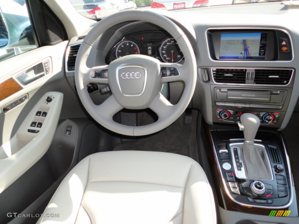 2012 Audi Q5 2.0 TFSI quattro Light Gray Dashboard Photo #57304765