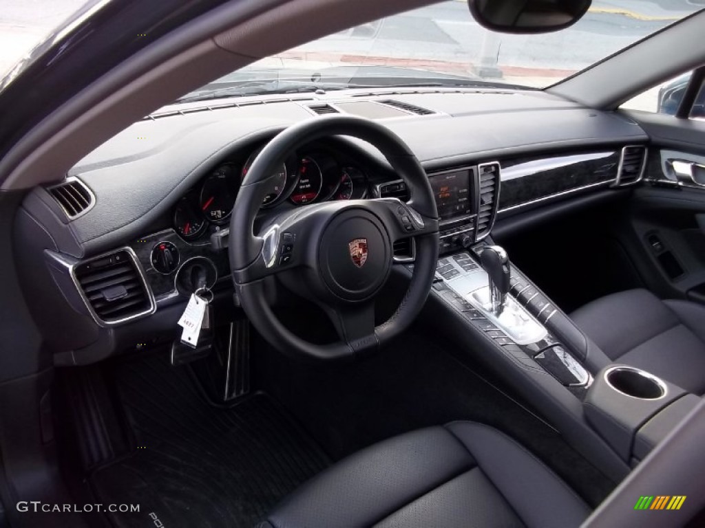 Black Interior 2011 Porsche Panamera 4S Photo #57305008