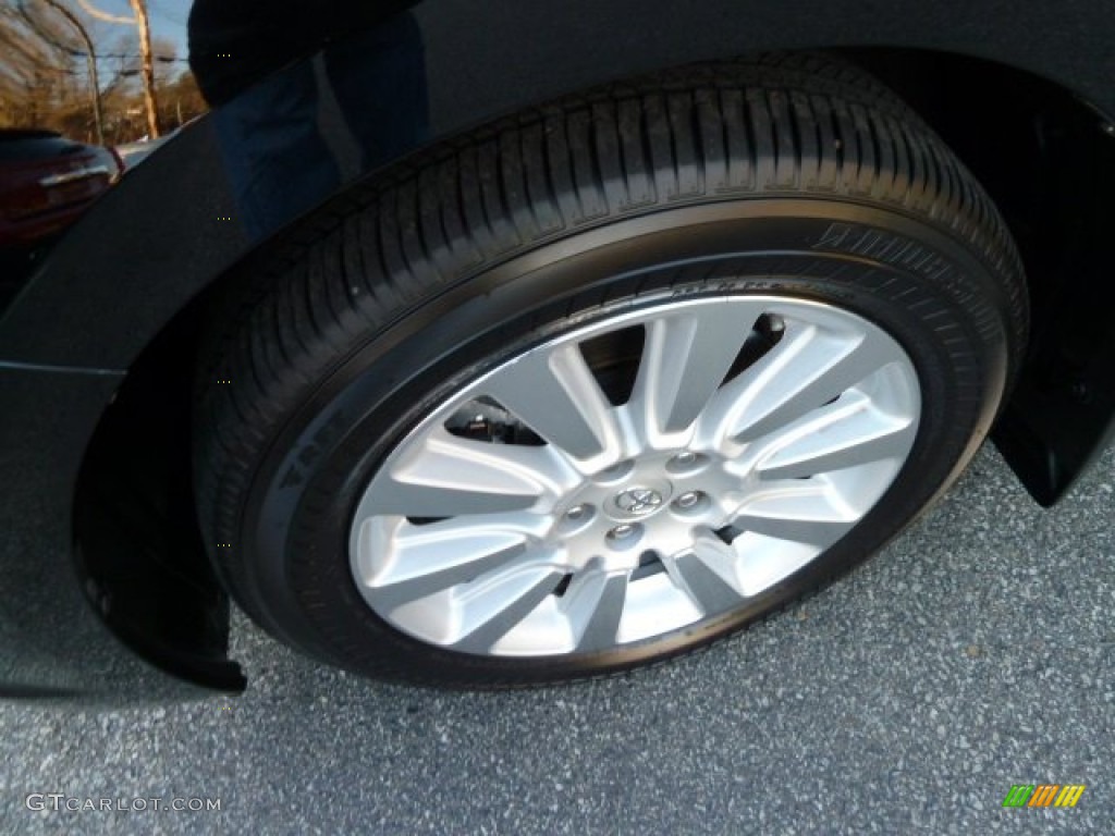 2011 Sienna Limited AWD - Black / Light Gray photo #9