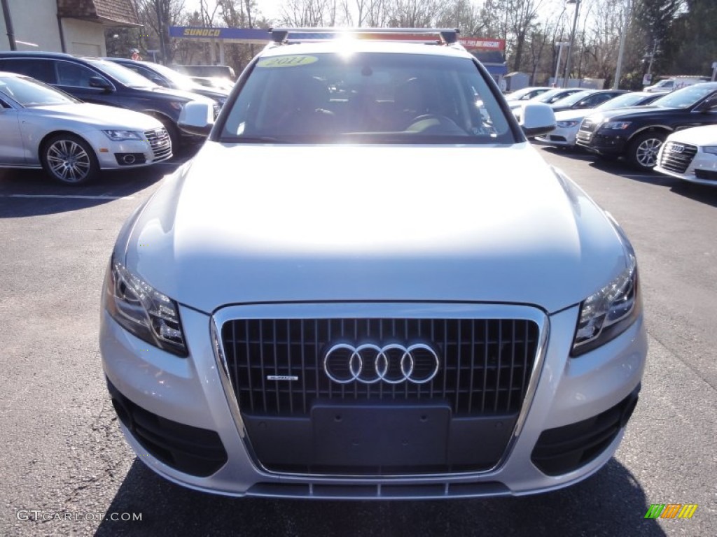 2011 Q5 2.0T quattro - Ice Silver Metallic / Black photo #3