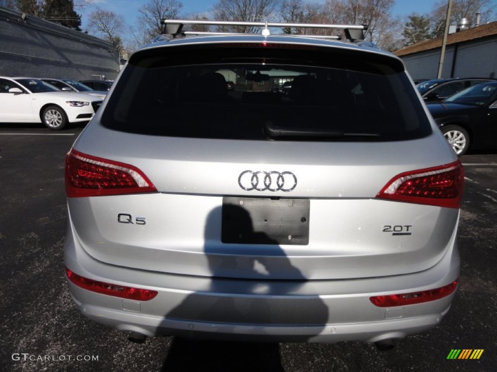 2011 Q5 2.0T quattro - Ice Silver Metallic / Black photo #9