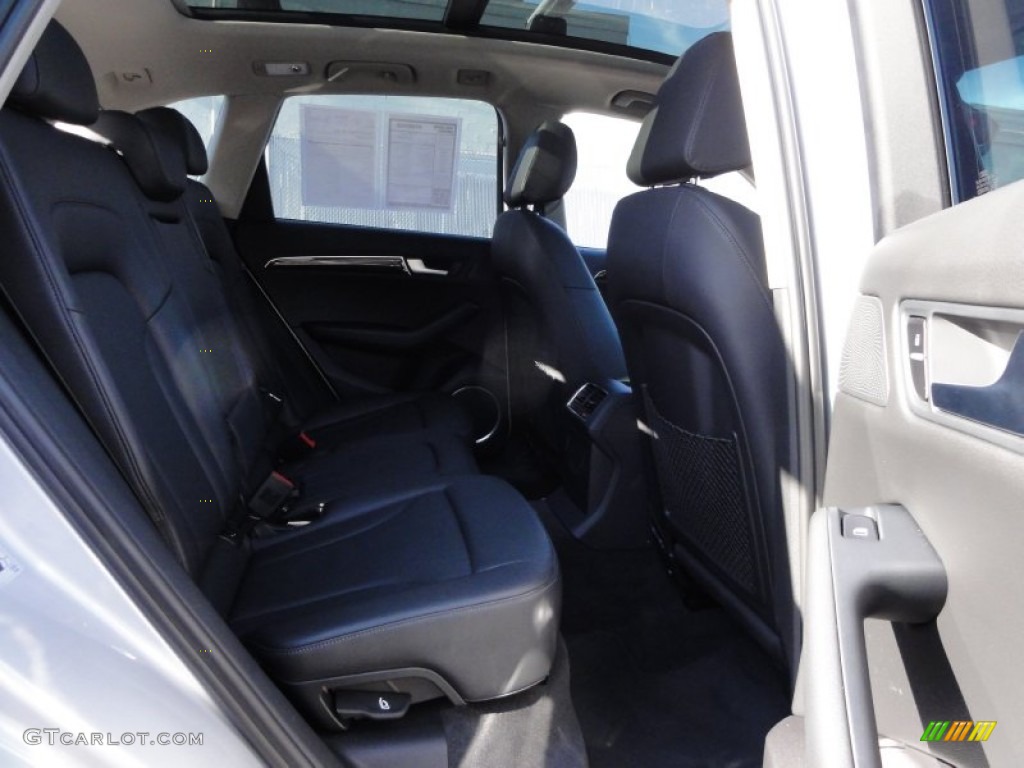 2011 Q5 2.0T quattro - Ice Silver Metallic / Black photo #23