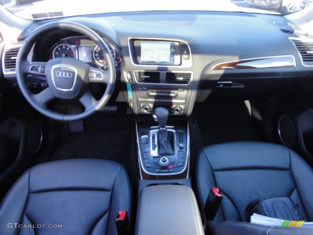 2011 Q5 2.0T quattro - Ice Silver Metallic / Black photo #26