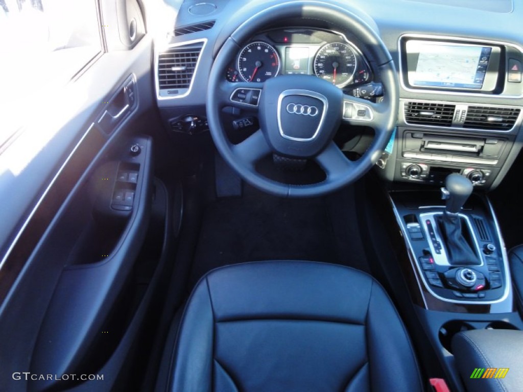 2011 Q5 2.0T quattro - Ice Silver Metallic / Black photo #27