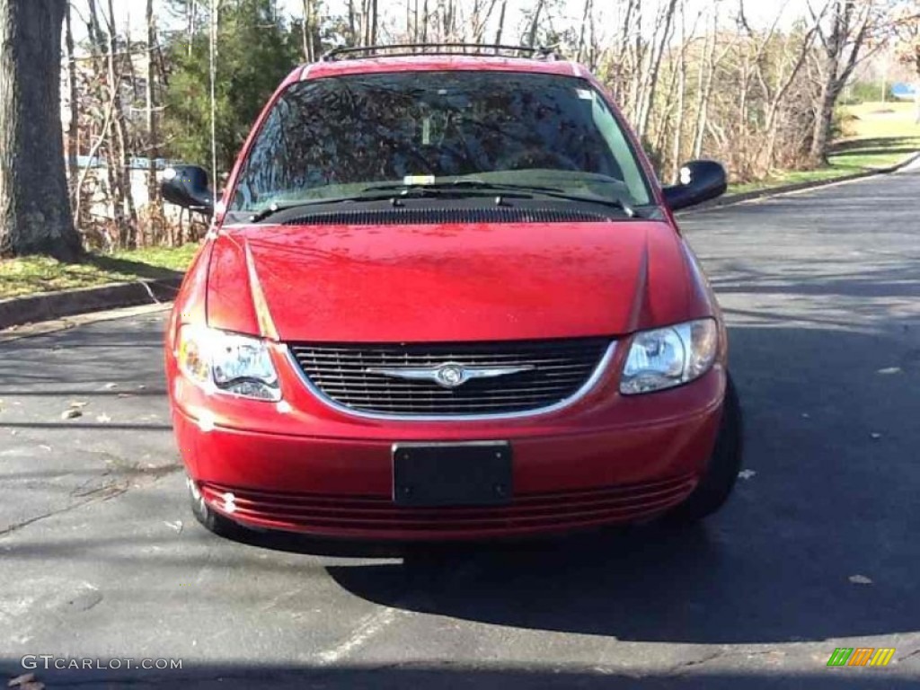 2004 Town & Country LX - Inferno Red Tinted Pearlcoat / Khaki photo #2