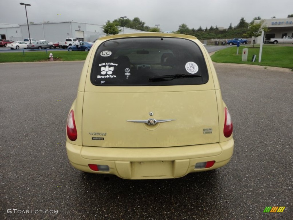 2007 PT Cruiser Touring - Pastel Yellow / Pastel Slate Gray photo #2