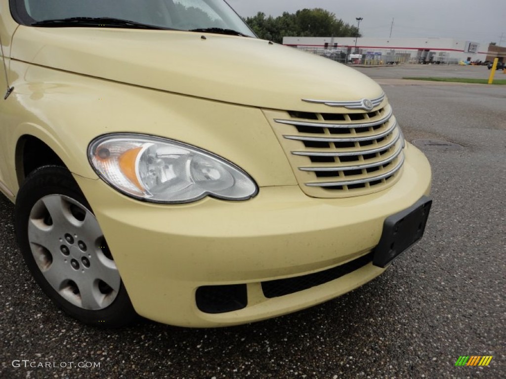 2007 PT Cruiser Touring - Pastel Yellow / Pastel Slate Gray photo #13
