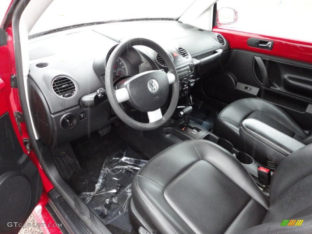 Black Interior 2007 Volkswagen New Beetle 2.5 Convertible Photo #57312781