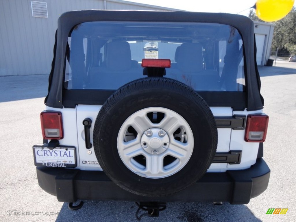 2011 Wrangler Sport 4x4 - Bright White / Black photo #7