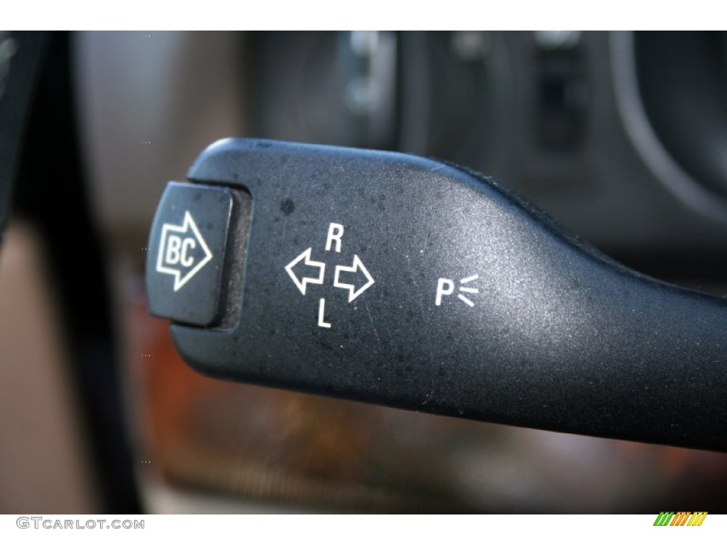 2003 BMW 5 Series 540i Sedan Controls Photo #57314548